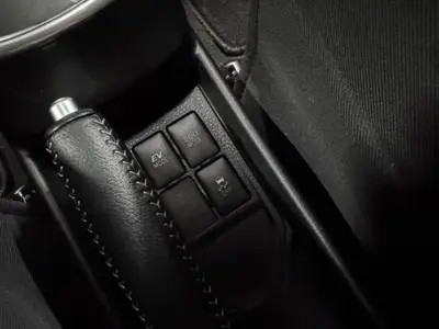 Toyota Yaris - Thumbnail 19